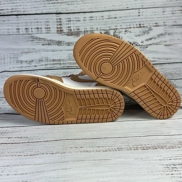 Nike Air Jordan 1 Retro High OG Praline Women’s - Picture 7 of 7